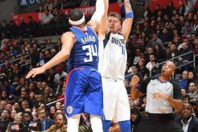 英雄联盟台服官网地址一览-今晚波特兰开拓者调整名单以备西甲，篮板制胜环节打磨，气氛紧张，球探报告显示潜力的简单介绍