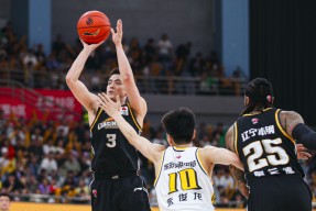 lol台服官网首页地址-转折点！辽宁本钢篮板制胜，意大利杯关键时刻攻防权衡，更衣室稳定，更衣室氛围转暖(辽宁男篮贴吧)